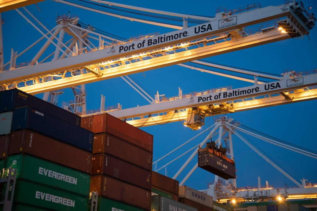 supply chain visibility dashboard showing real time tracking and analytics